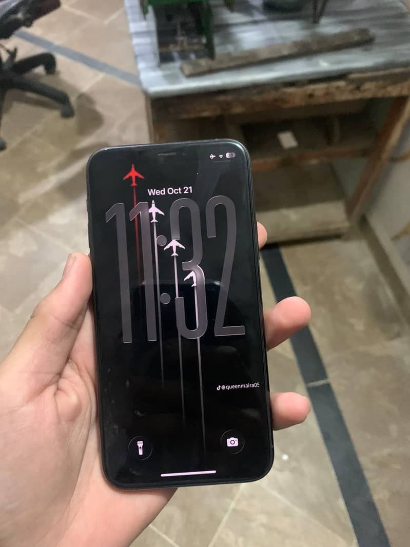 Apple iPhone 11 Pro 4