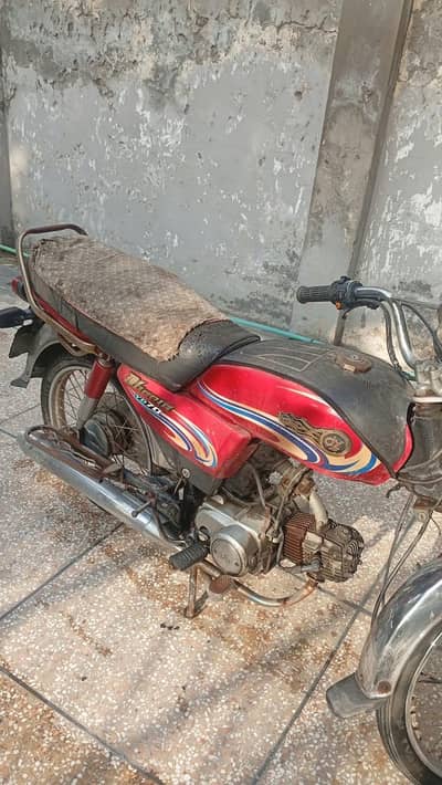 dhoom bike