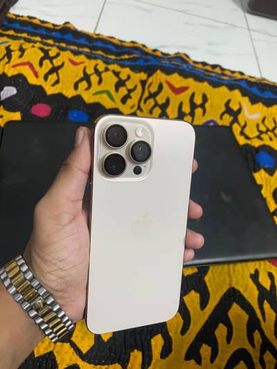 Apple iPhone 16 Pro Max