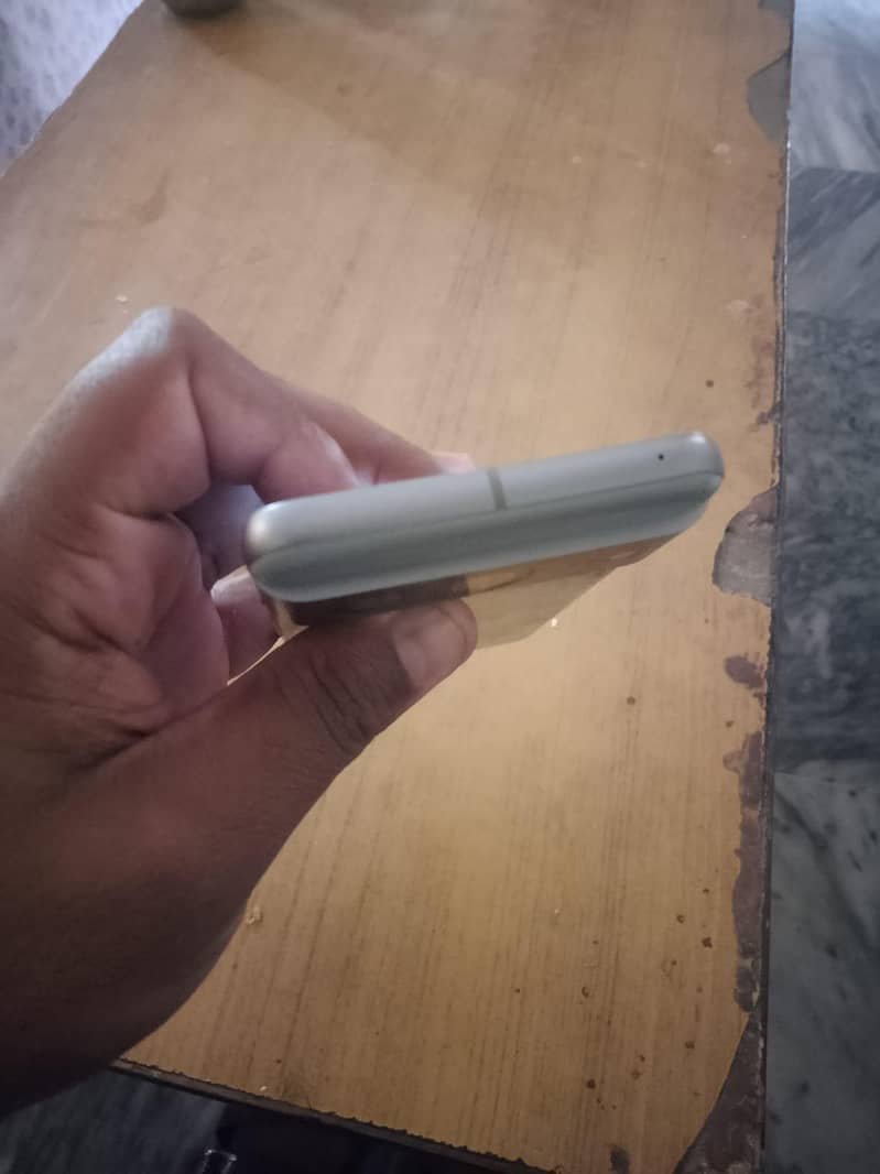 Google Pixel 8 1