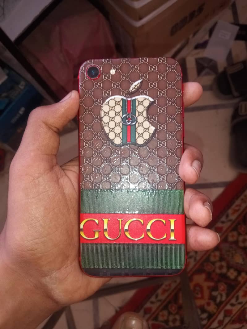 Apple iPhone 8 4
