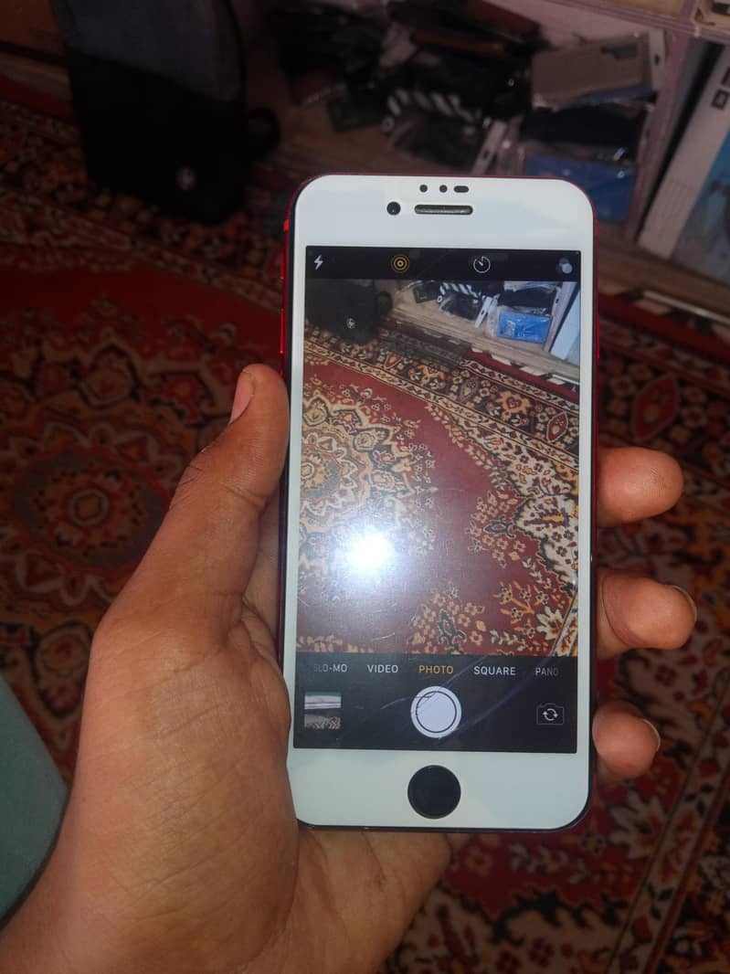 Apple iPhone 8 5