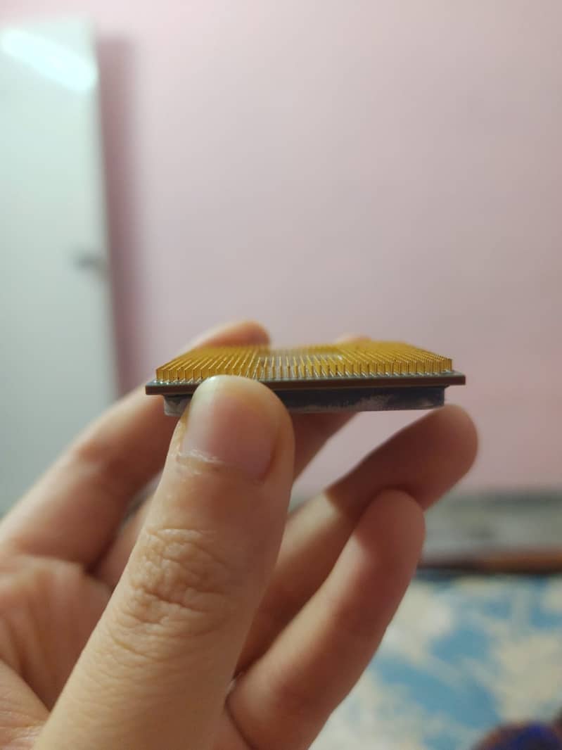 AMD Ryzen 7 3700X. 2