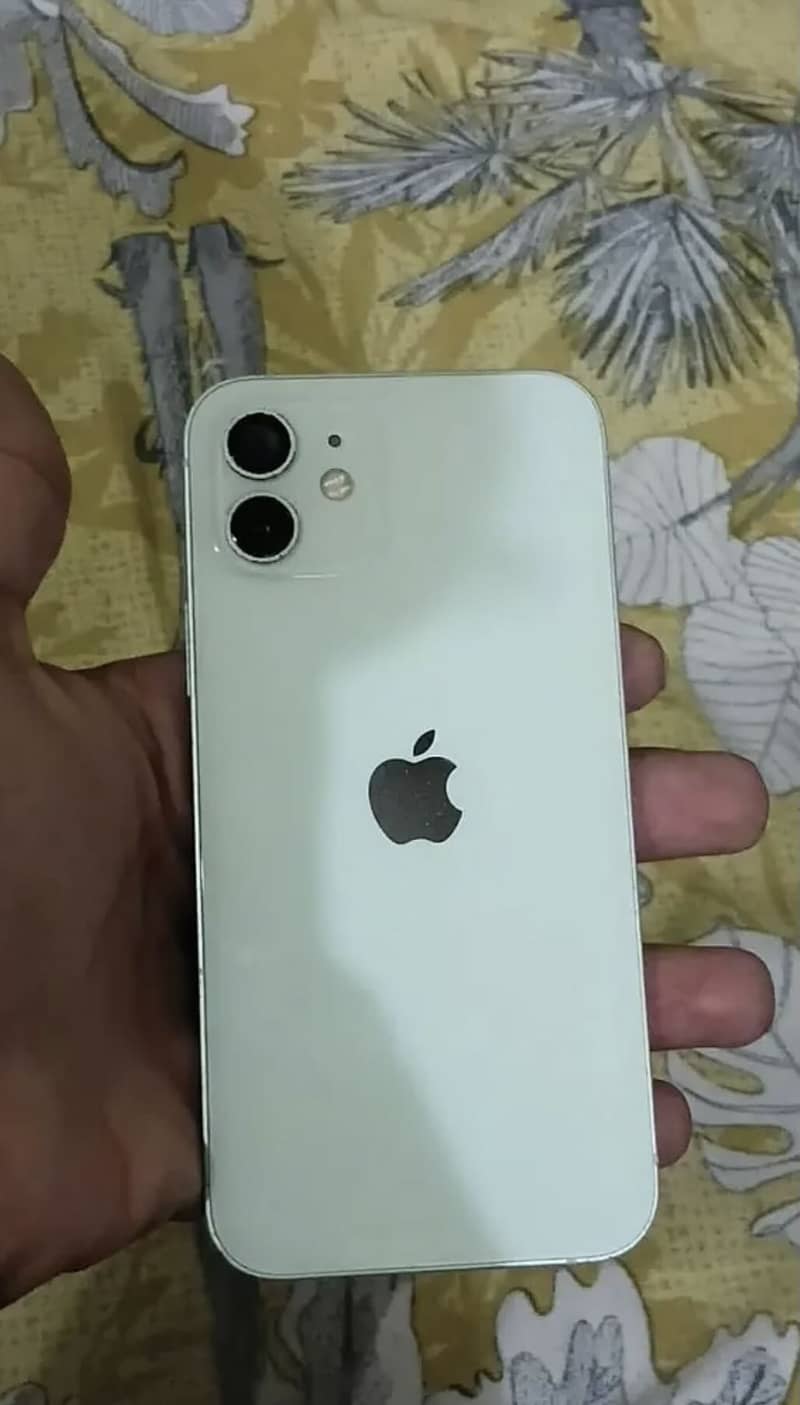 Apple iPhone 12 3