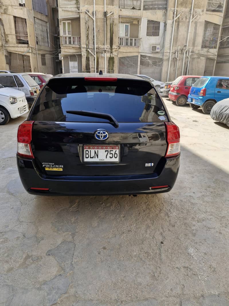 Toyota Corolla feilder Axio 2014/2018 4