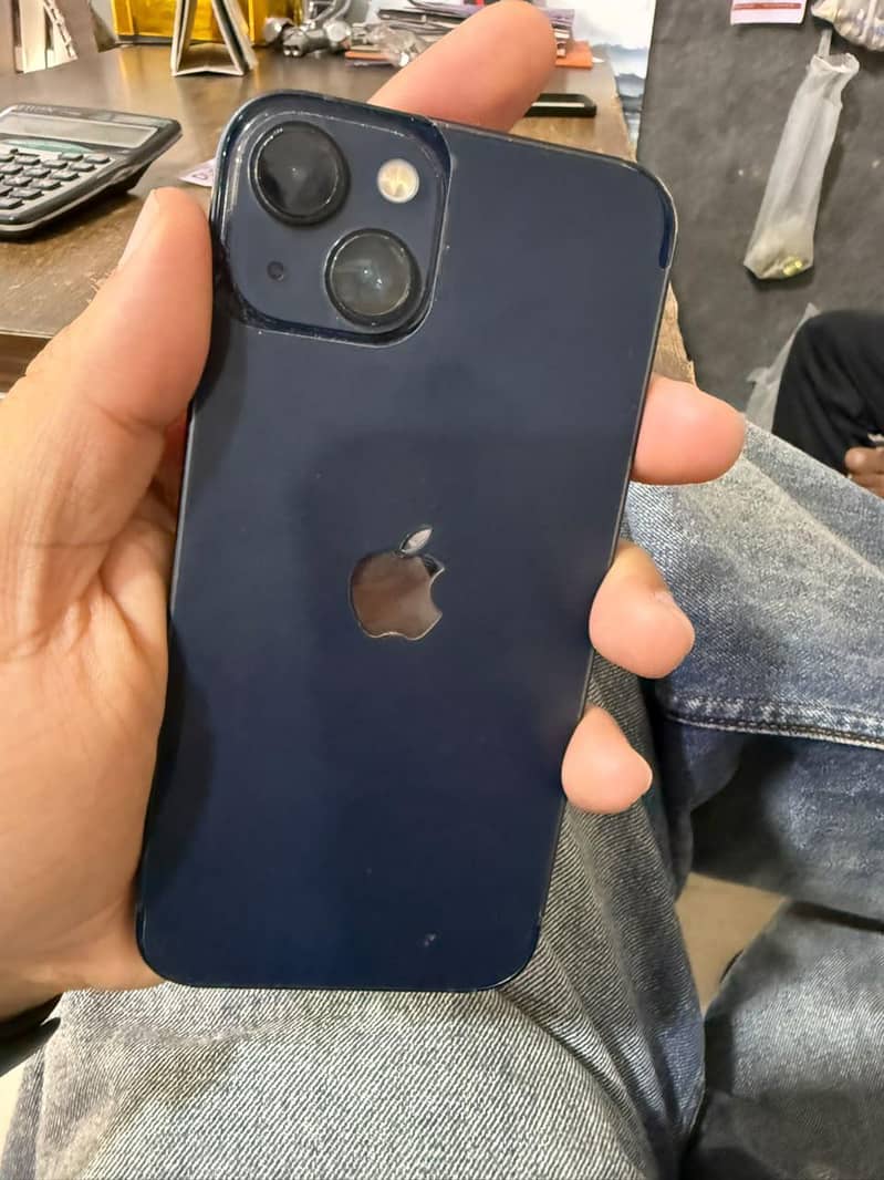 Apple iPhone 13 3