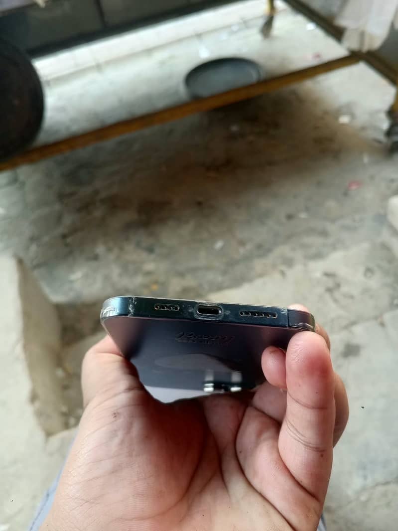 Apple iPhone 12 Pro Max 5