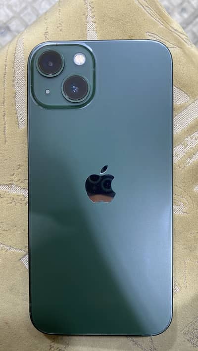 Apple iPhone 13
