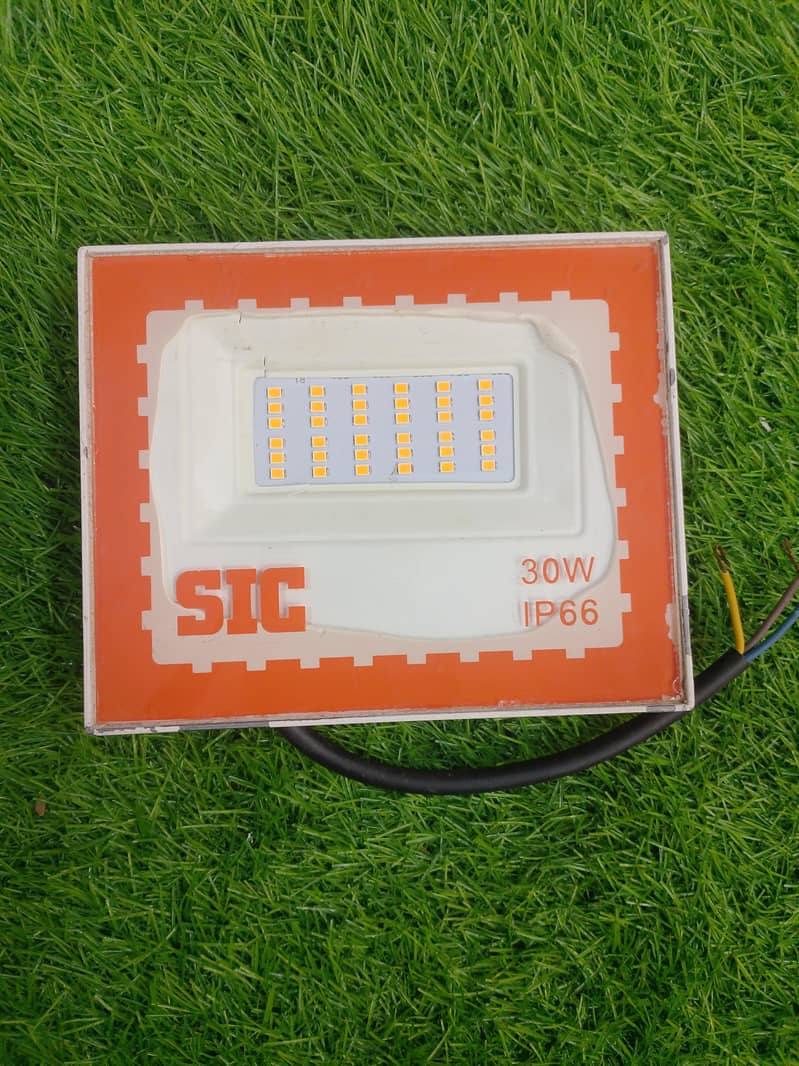 SIC Flood light 30w 0