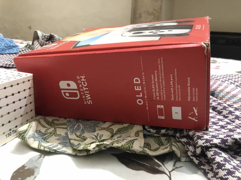 2Games+Nintendo switch 2 oled white 1