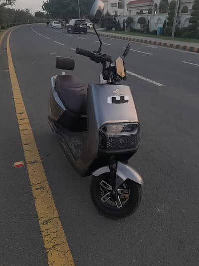 Crown Benling Scooter Firefly 2026
