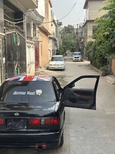 Nissan Sunny 1992
