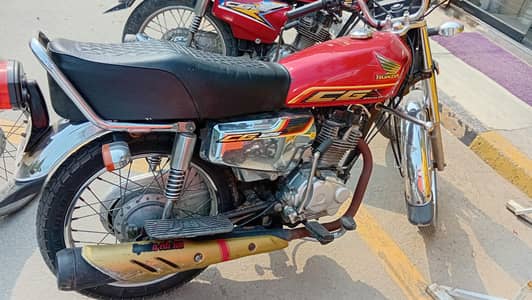HONDA 125 SPACIAL EDITION