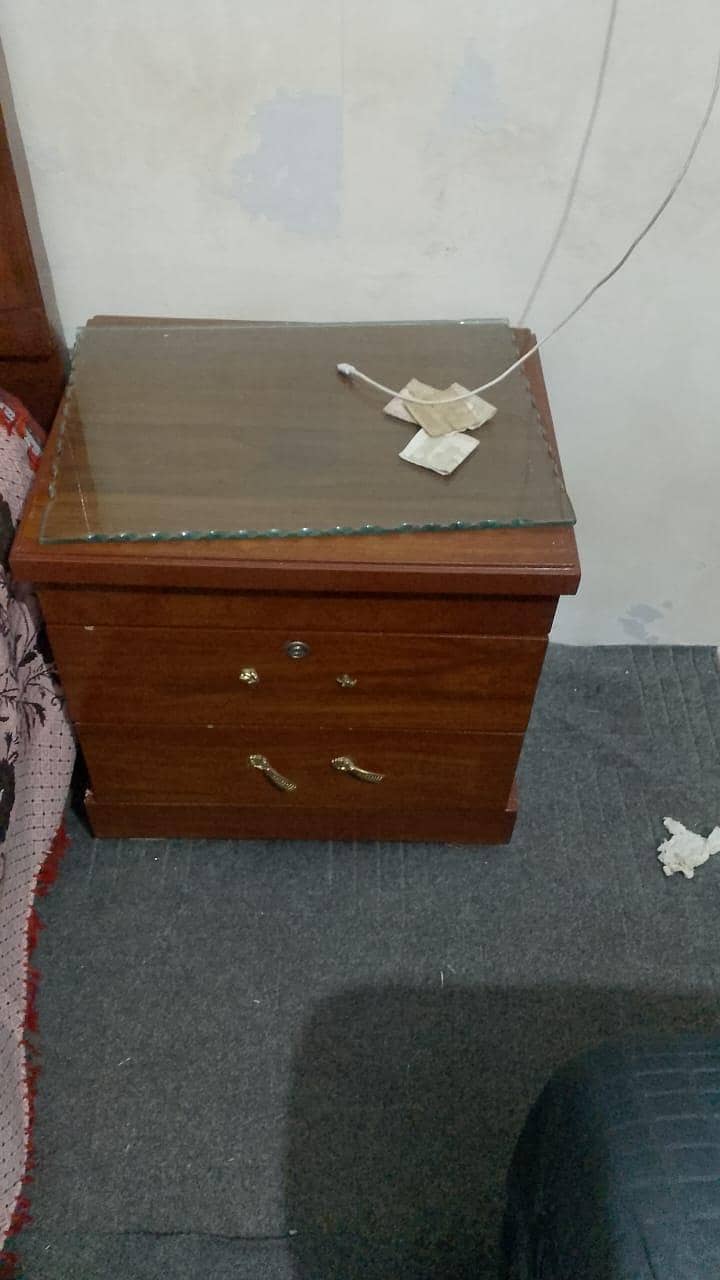 Bed set, dressing table 1