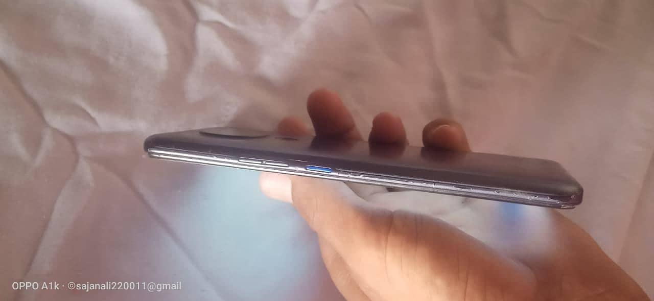 Tecno Spark 6 9