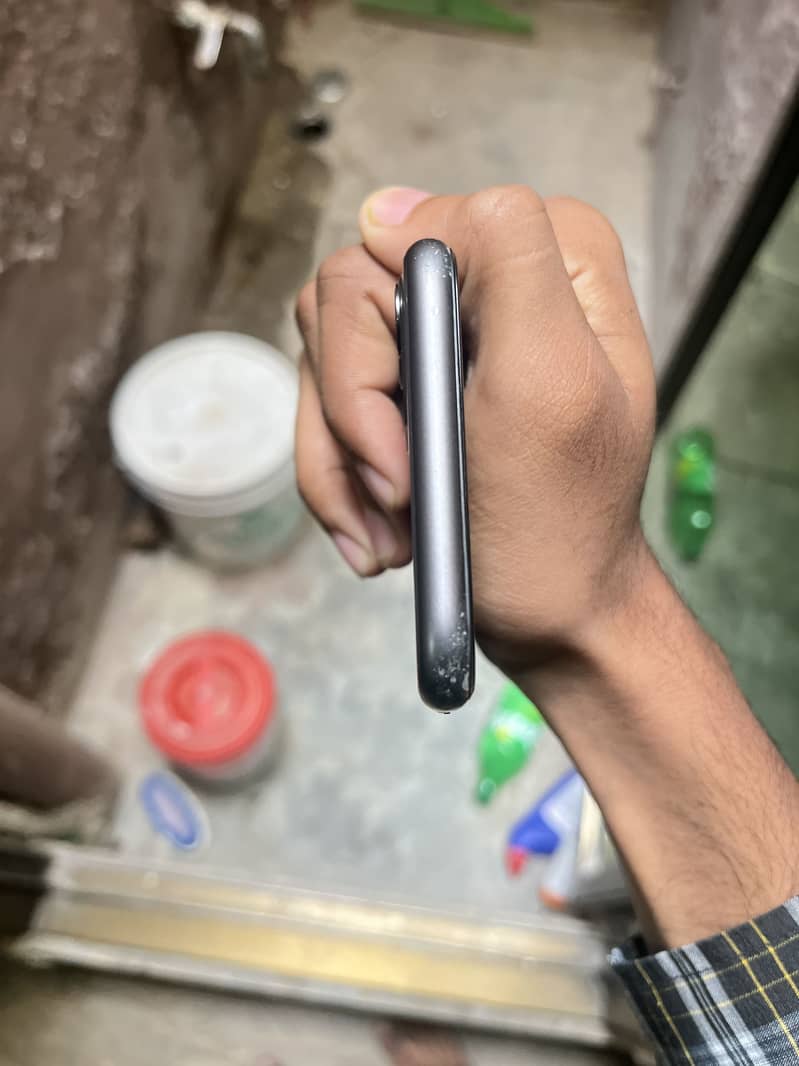 Apple iPhone 11 2