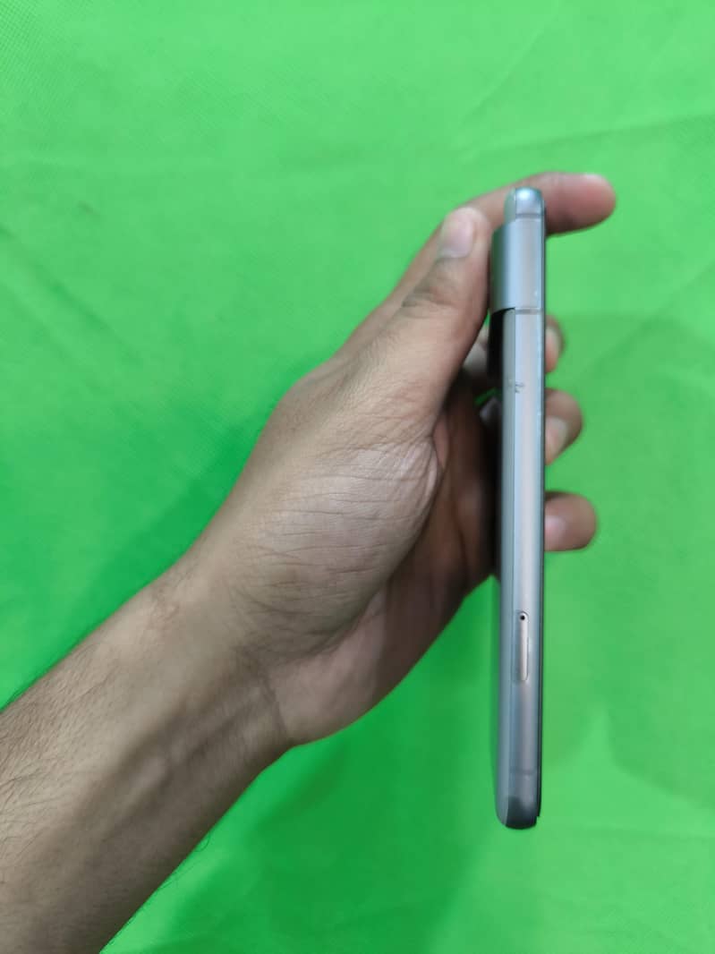 Google Pixel 8 2