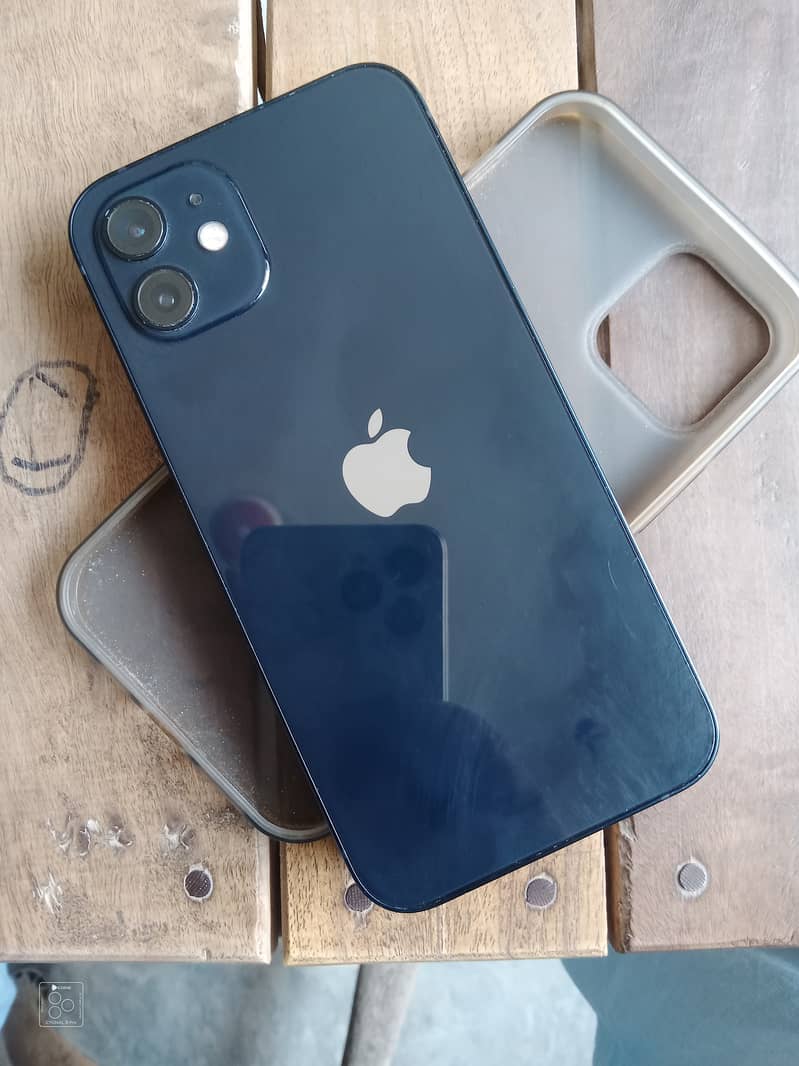 Apple iPhone 12 2