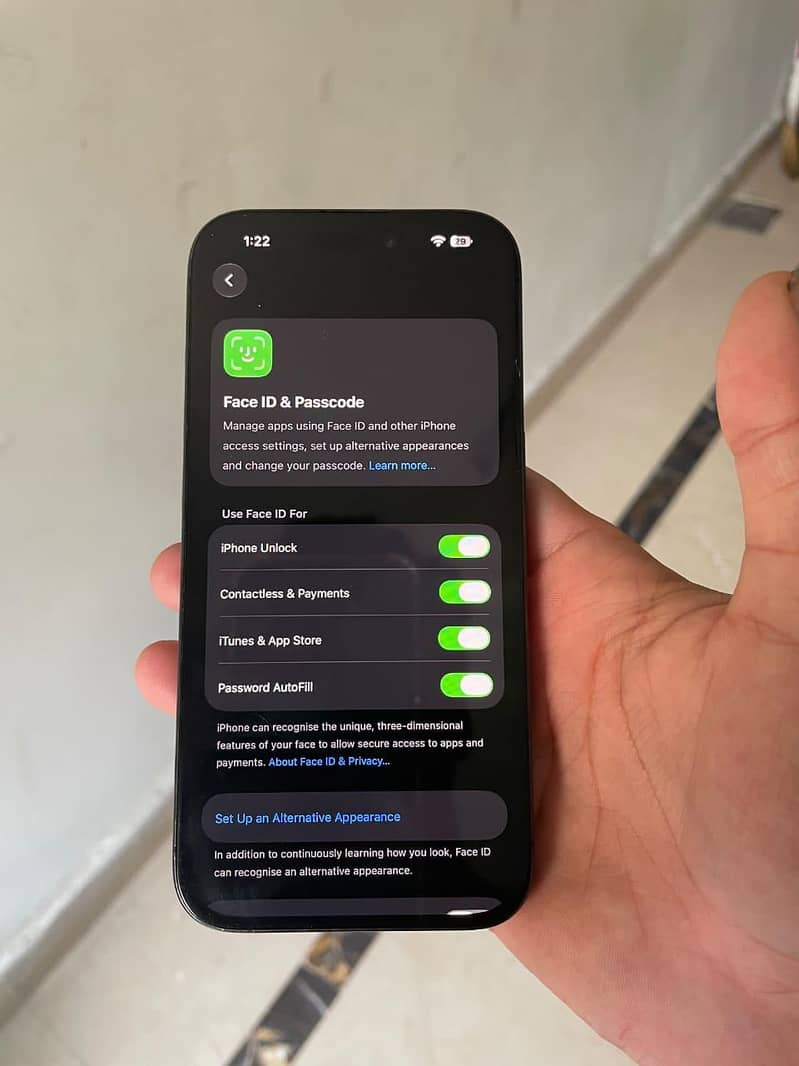 Apple iPhone 15 Pro 2
