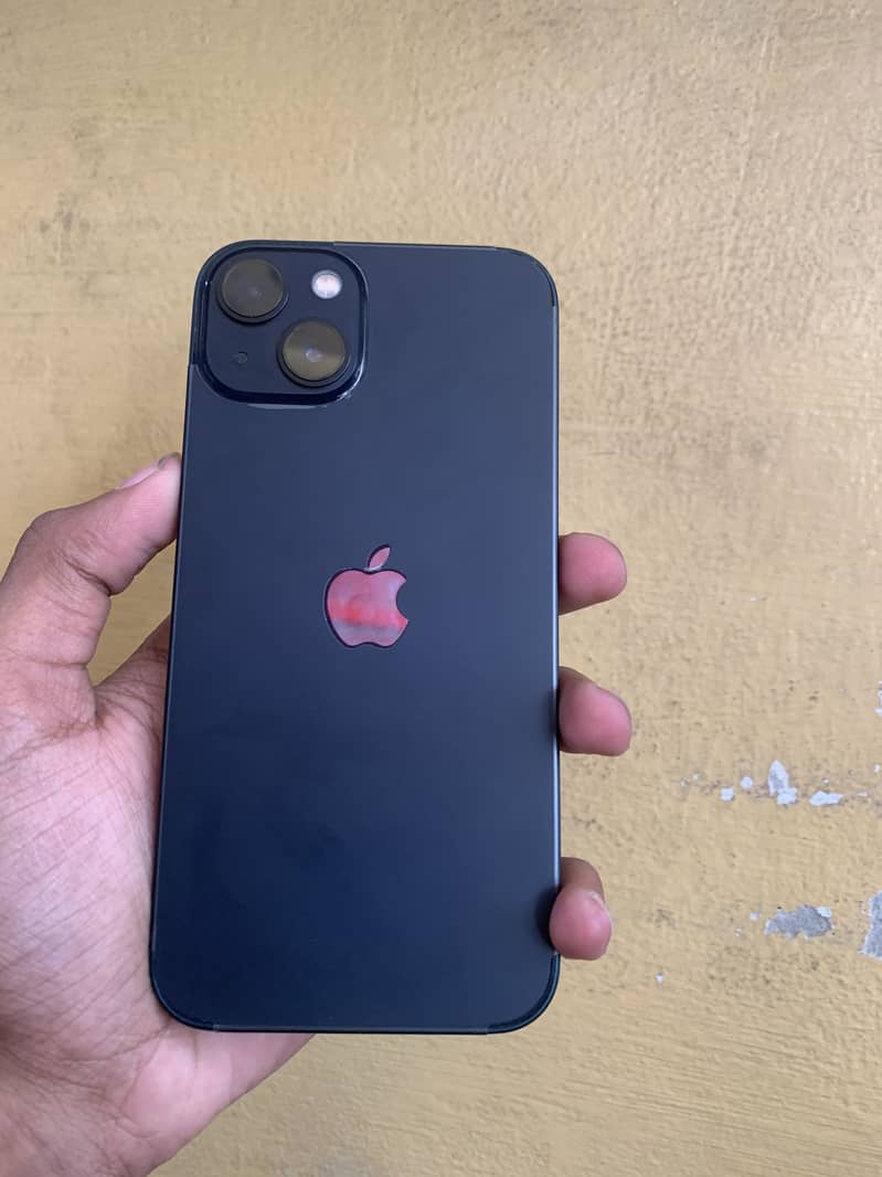 Apple iPhone 13 7