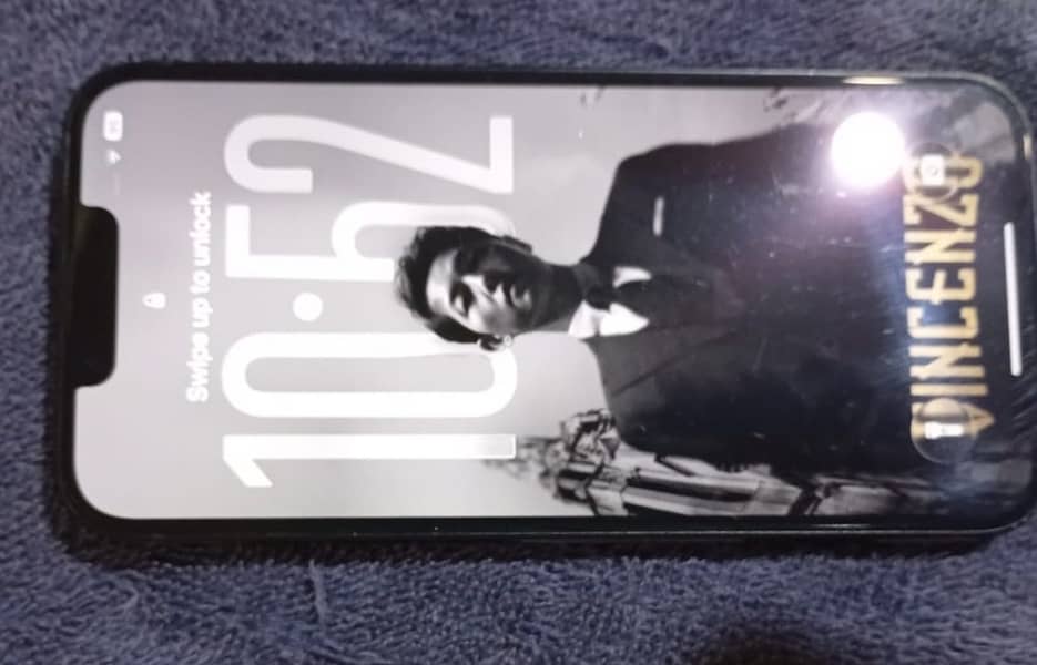 Apple iPhone 13 2