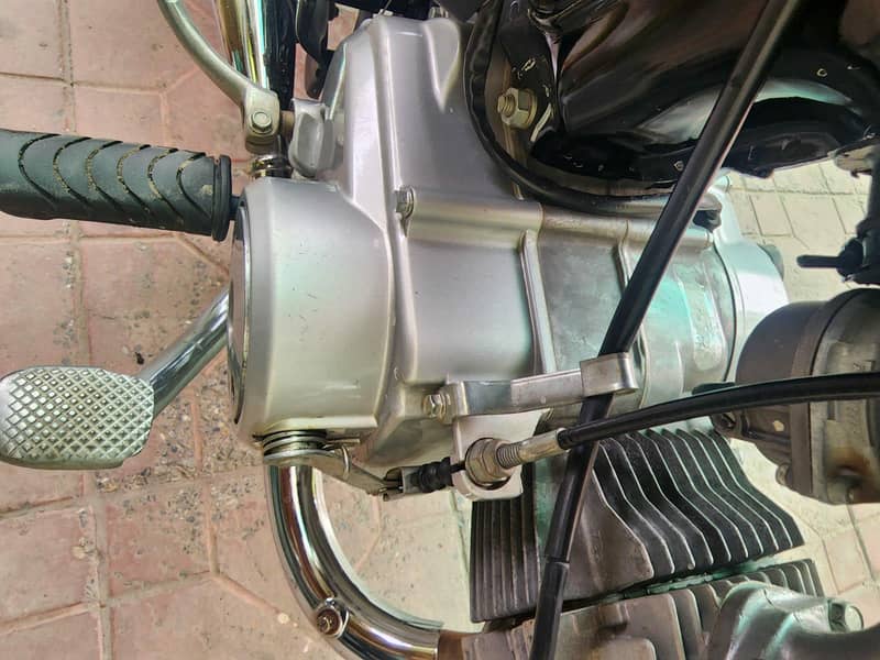 Honda CD70 3