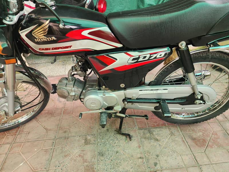 Honda CD70 4