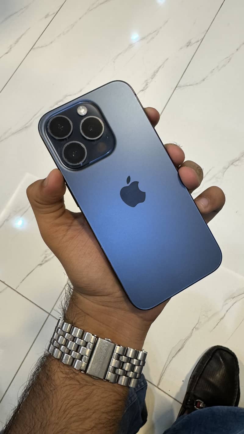 Apple iPhone 15 Pro 1
