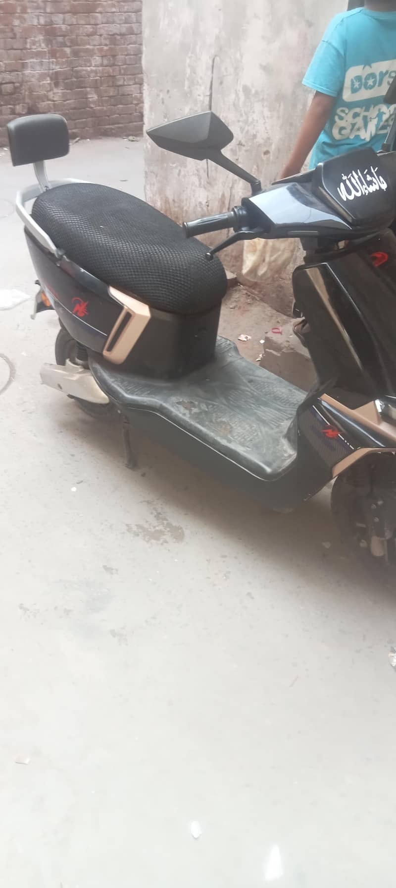 electric scooty 2