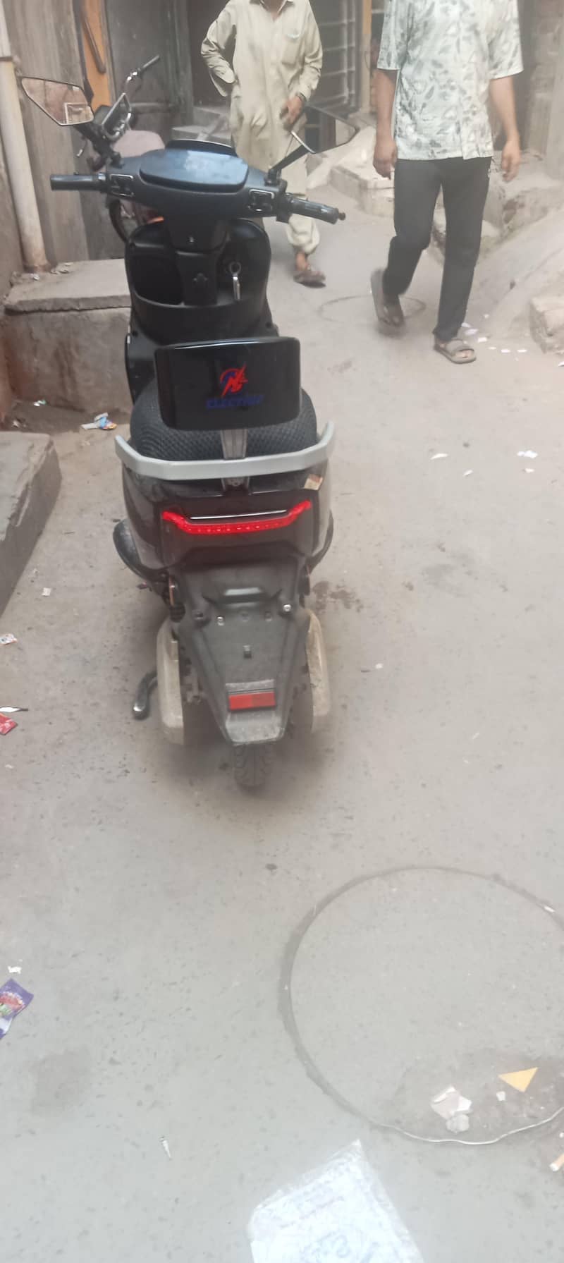 electric scooty 3