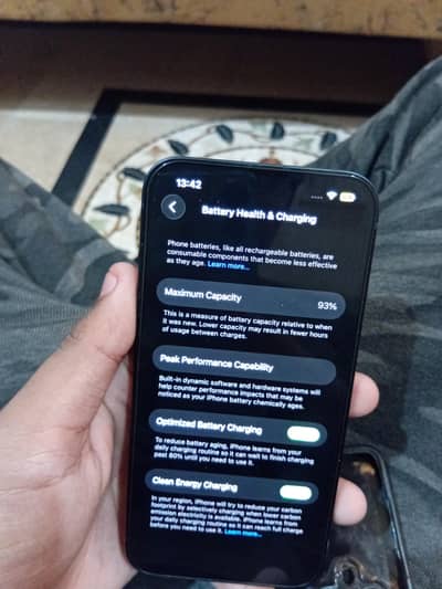 Apple iPhone 13