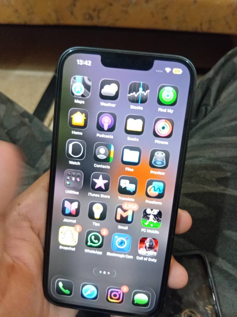 Apple iPhone 13 1