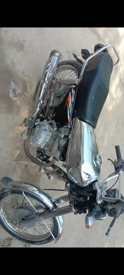 Honda 125. . . . . model 19