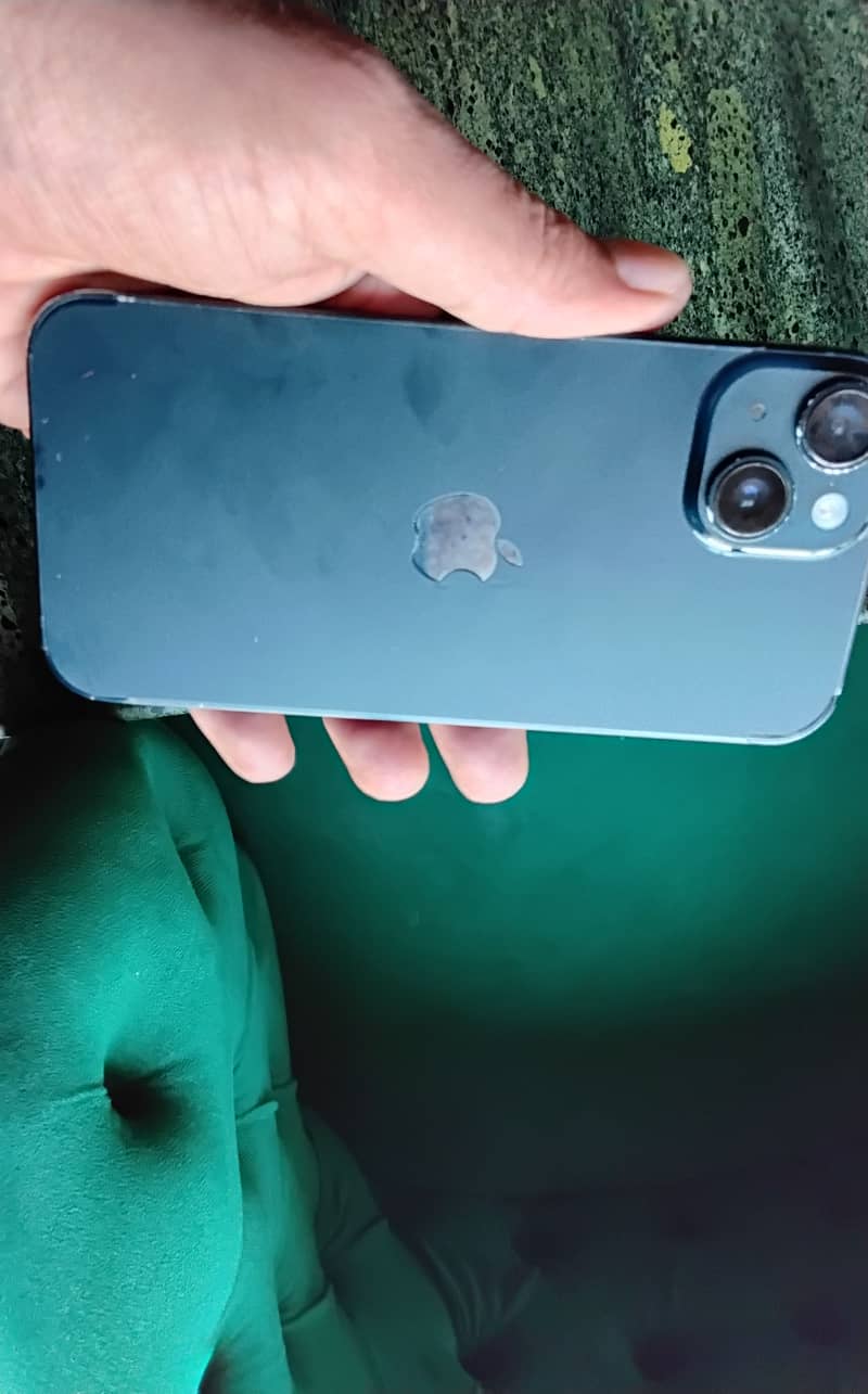 Apple iPhone 14 2