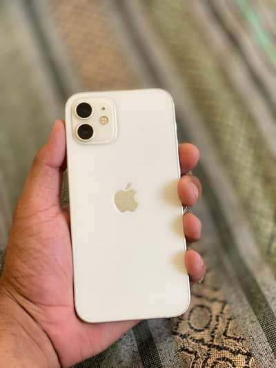 Apple iPhone 12