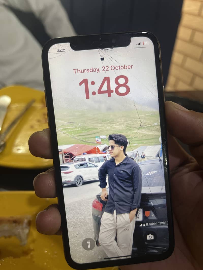 Apple iPhone XS 1