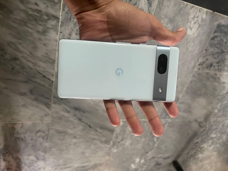 Google Pixel 7a 4