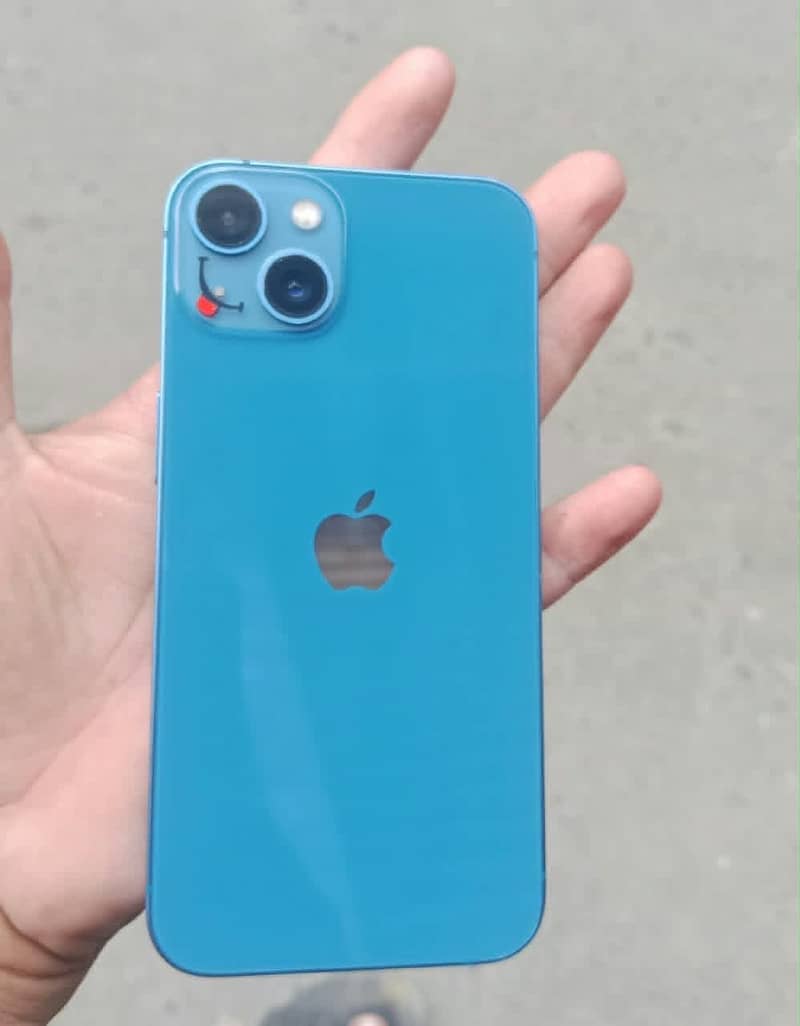 Apple iPhone 13 0