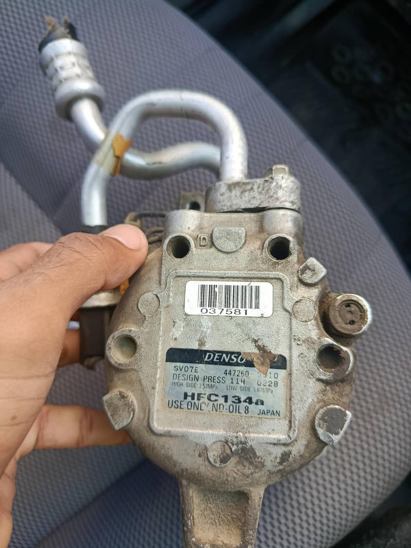 AC COMPRESSOR 1