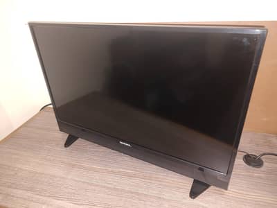 NOBEL 32 inch LCD in new condition