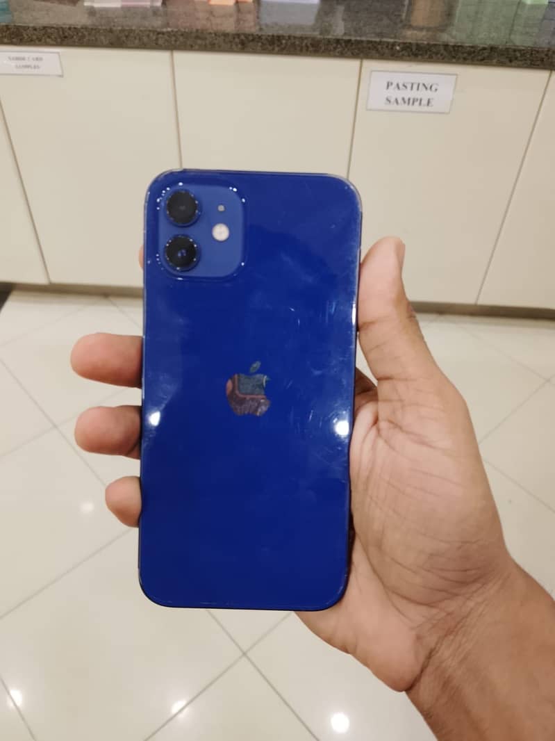 Apple iPhone 12 3