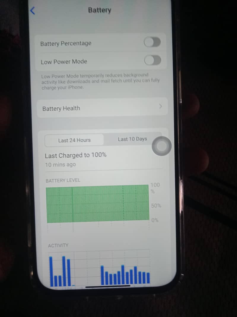 Apple iPhone 16 Pro Max 2