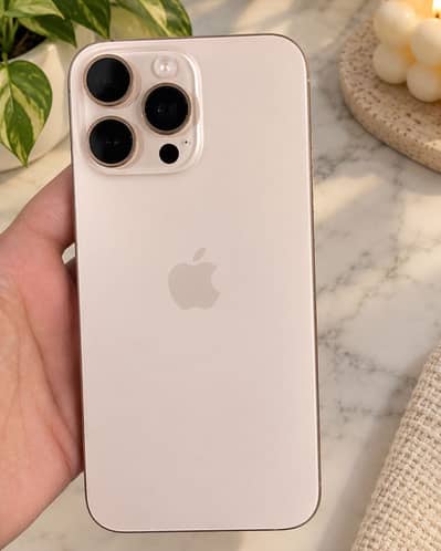 Apple iPhone 16 Pro Max
