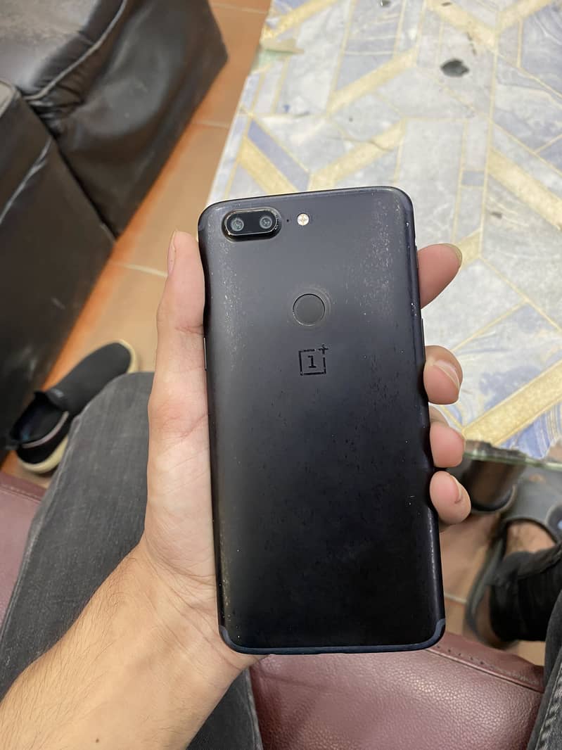 One Plus 5T 1