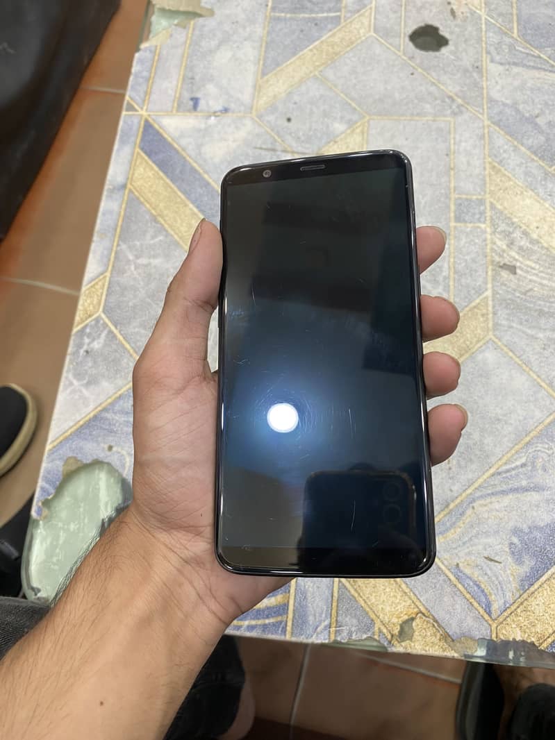 One Plus 5T 2