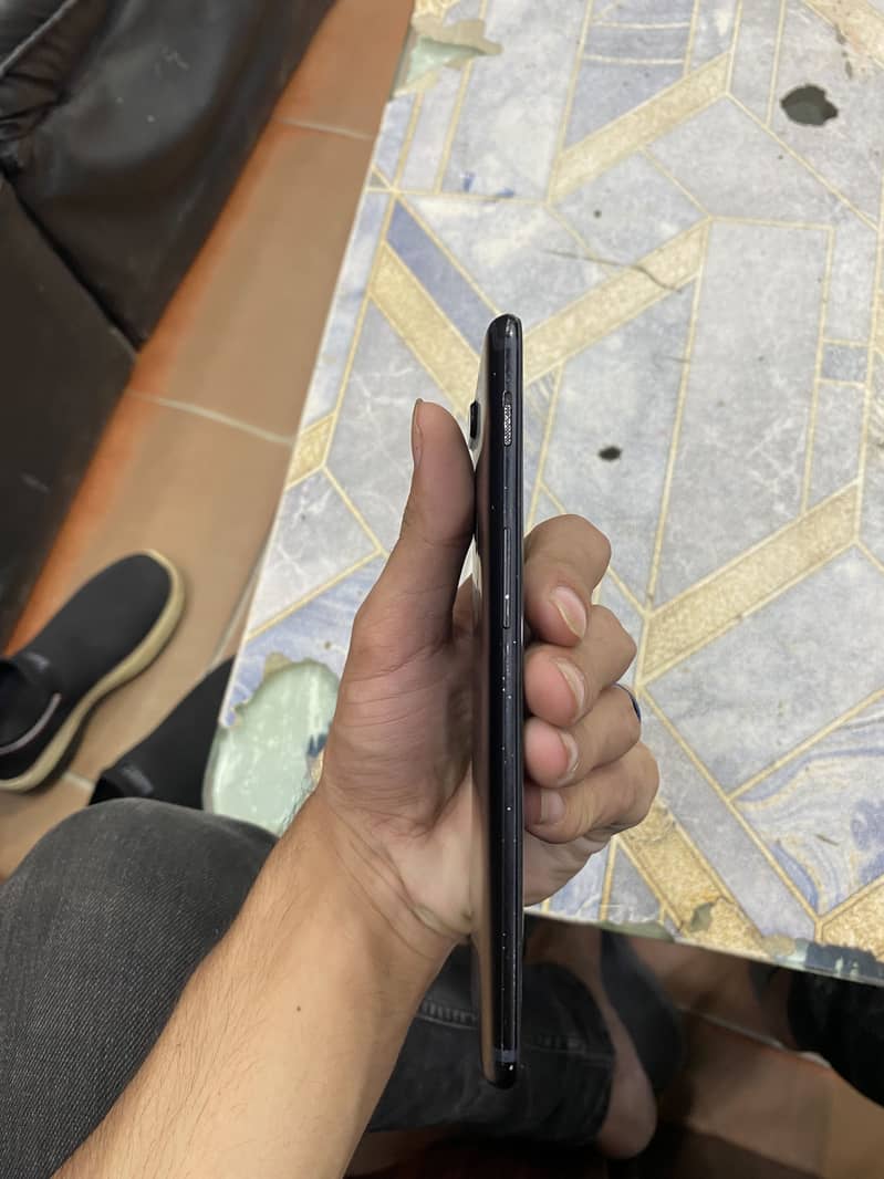 One Plus 5T 4