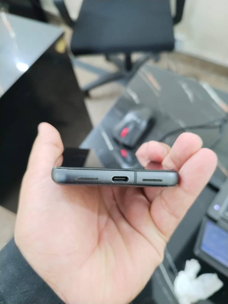 Google Pixel 8 for sell 4