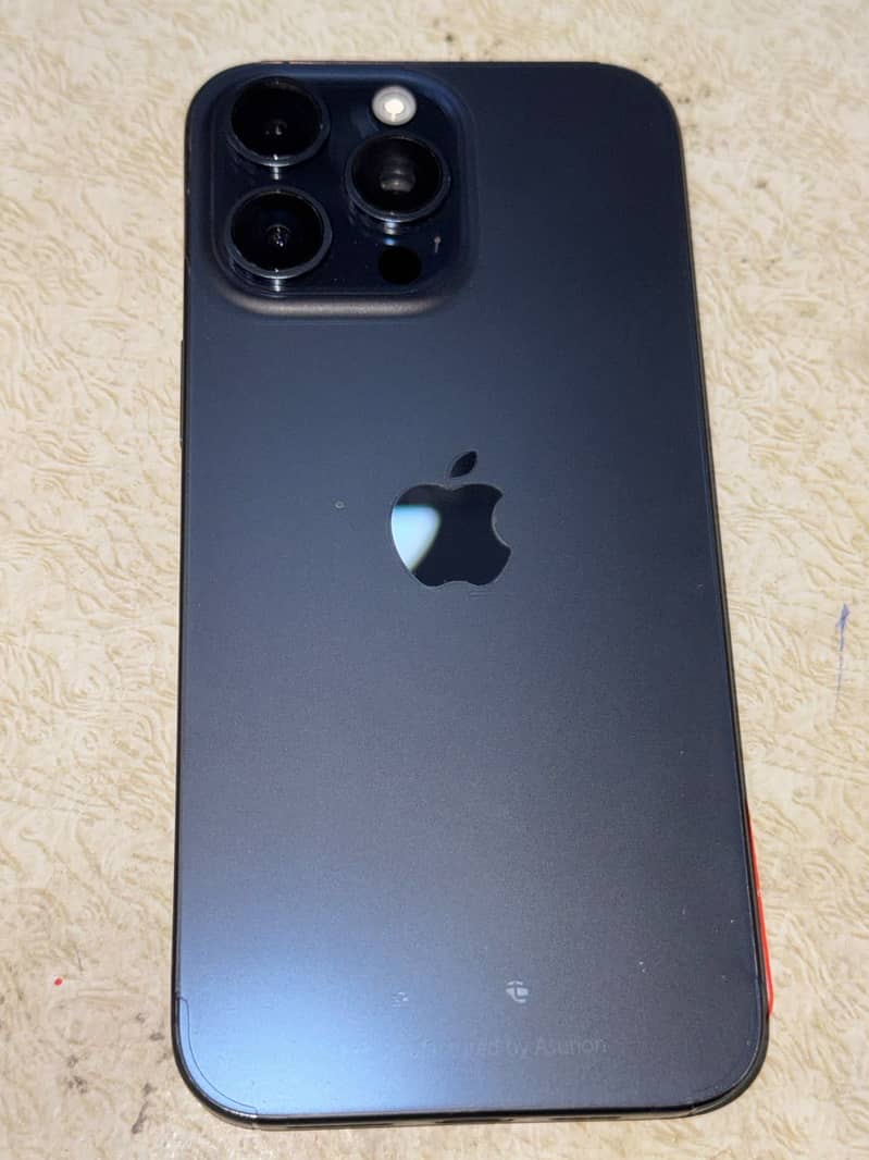 Apple iPhone 15 Pro Max 2