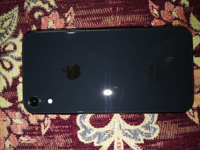 Apple iPhone XR 0