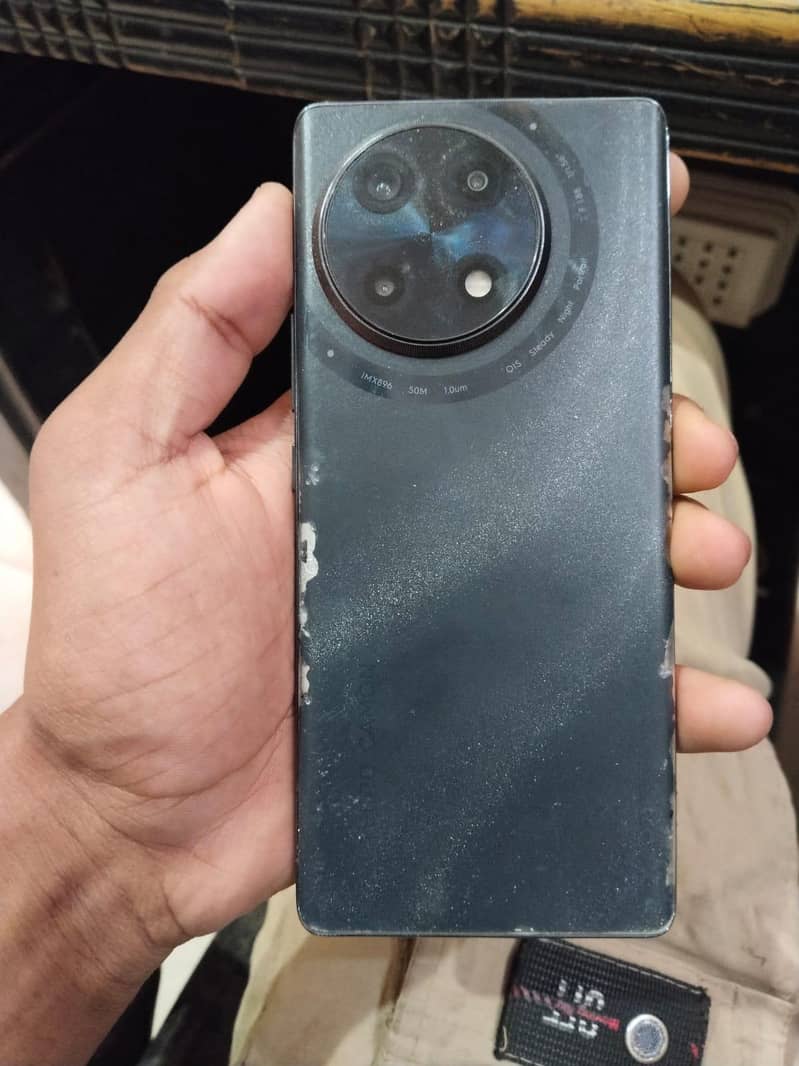 Tecno CAMON 30S 3
